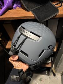 Casco snowboard Oakley Mod3