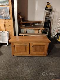 Mobiletto massiccio in legno di Rovere