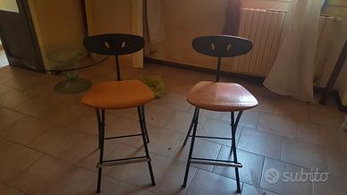 Coppia di sgabelli