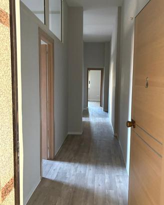 Rif. 484 locale commerciale 400,00 studio - uffic