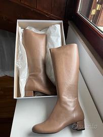 Stivali Clizia Shoes SIERRA in pelle taupe – nuovi