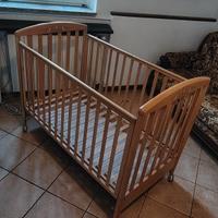 lettino con sponde 