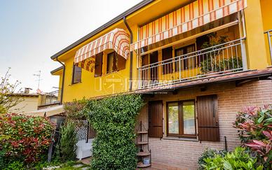 Ampia e luminosa Villa a schiera in zona esclusiva