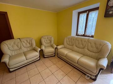 Divani in VERA pelle