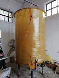 Cisterna vetroresina semprepieno 2000L