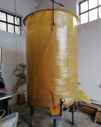 Cisterna vetroresina semprepieno 2000L