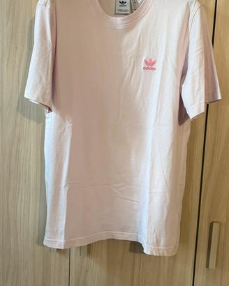T-Shirt:”Adidas”
