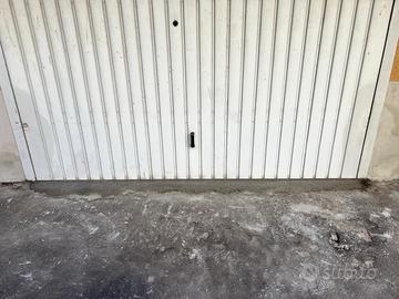 box/ garage a gravina di catania