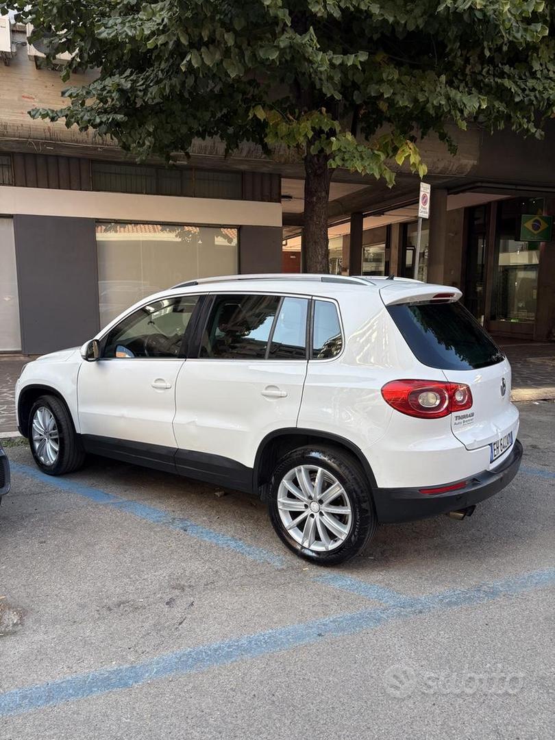 Volkswagen Tiguan 2011 photo 3