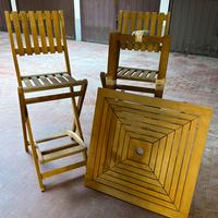 Sgabelli e tavoli giardino balcone