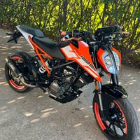 KTM Duke 125