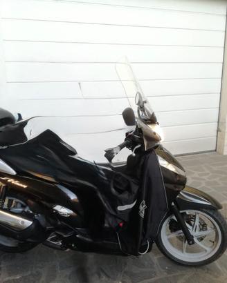 Per pezzi di ricambio Honda SH300i 2007 Nero