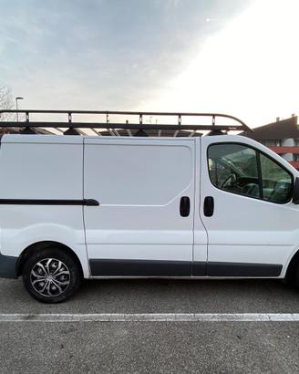Oel vivaro 2005 1900 motore rigenerato