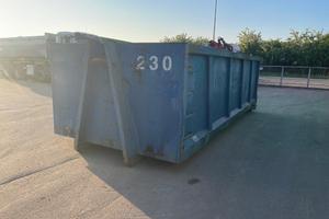 CONTAINER SCARRABILE USATO A CIELO APERTO