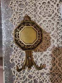 gancio appendiabiti in ottone vintage