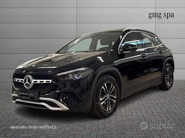 Mercedes-Benz GLA 180 d Advanced auto