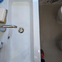 Mobiletto per bagno