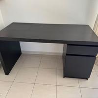 Scrivania Ikea Malm ikea nera