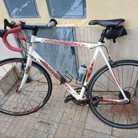 Bicicletta Daccordi Con anche scarpe da ciclismo 