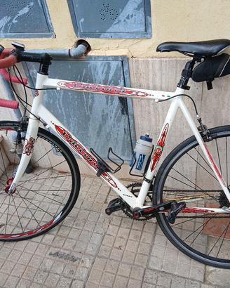 Bicicletta Daccordi Con anche scarpe da ciclismo 