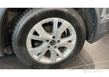 Cerchi Volkswagen e gomme invernali Continental