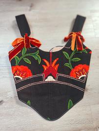 Corsetto con fiori