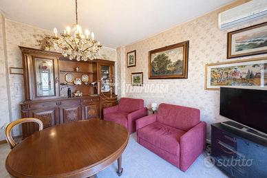 VENDITA BILOCALE IMMERSO NEL VERDE