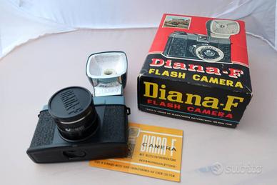 Macchina fotografica Diana F