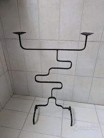 Candelabro da terra in ferro battuto, nero