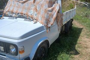 Autocarro fiat 616