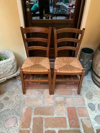 Coppia sedie in legno seduta impagliata