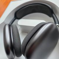 Apple airpod max lighting