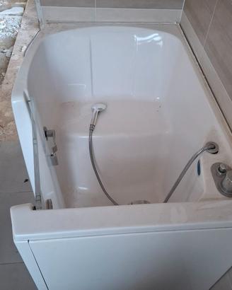 Vasca da bagno per disabili