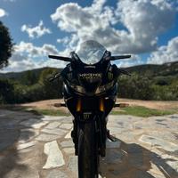 Yamaha YZF-R125 Monster Energy edition