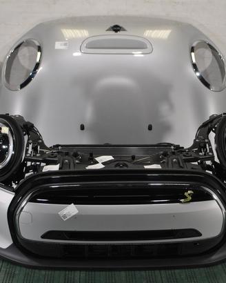 MINI F56 BEV LCI Musata Cooper SE con fari LED