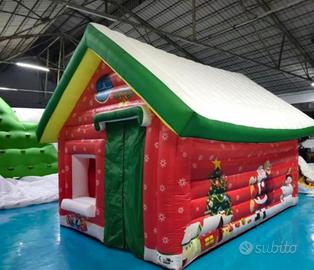 casetta gonfiabile di babbo natale 