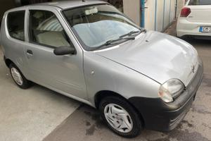 Fiat 600 1.1 2009 clima GPL 2033 E4