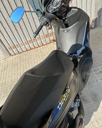Beverly 300 Police