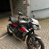 triumph street triple 675 