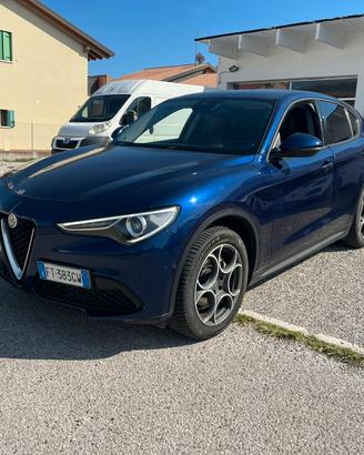 Alfa Romeo Stelvio 2.2 Turbodiesel 210 CV AT8 Q4 E