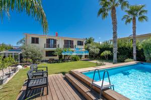 Villa unifamiliare: nei pressi di marina longa