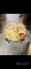 tavolino in onice e bronzo