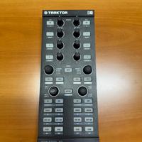 Native Instrument Traktor Kontrol X1 Mk1