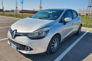 CLIO 1.2 Benz. 5p 75cv Neopatentati