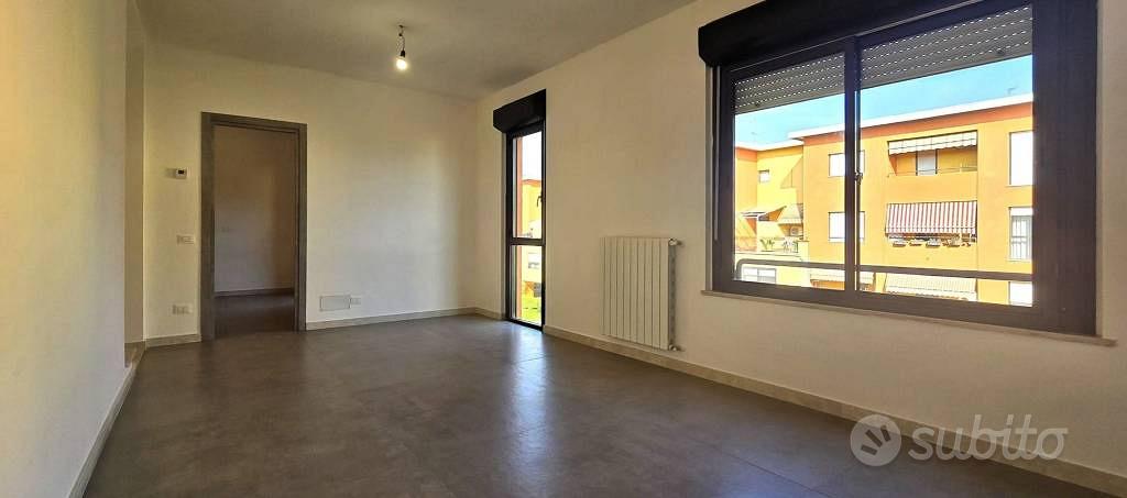 Appartamento di 121 m² con 5 locali e box auto a R - Vista 2