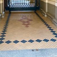 ritiro cementine gialle/nere, maniglie, casellari