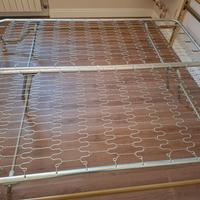 Reti singole per letto