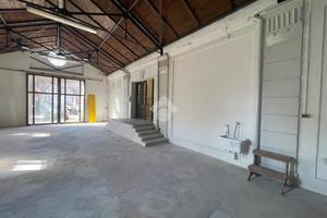 MAGAZZINO A REGGIO NELL'EMILIA