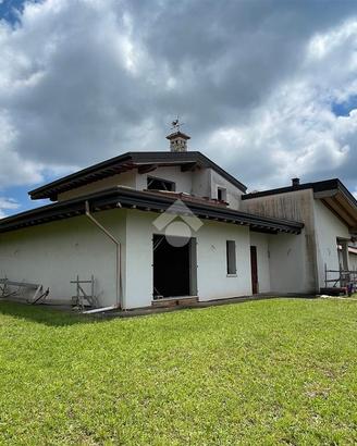 VILLA SINGOLA A BRIONE