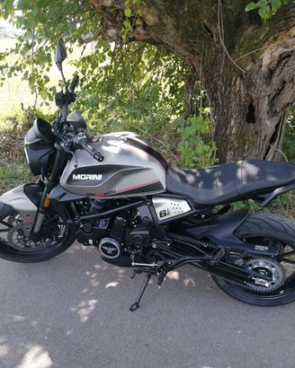 Moto Morini Seiemmezzo STR - 649cc